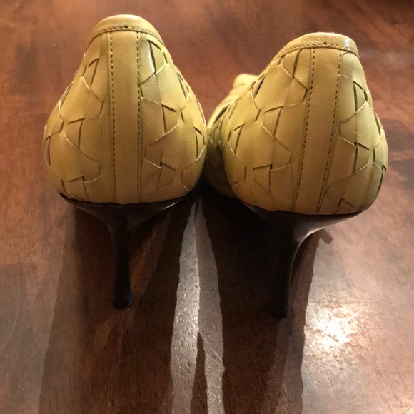 Prada - Picture 3 of 6